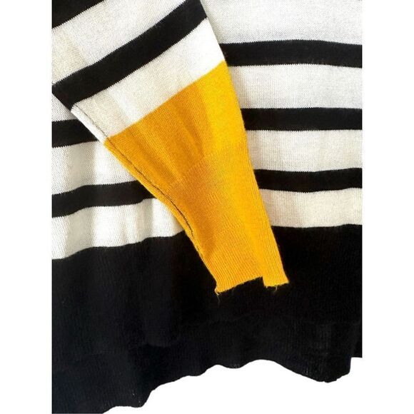 Zara Women’s Crew Neck Striped‎ Sweater Black & White Size Small - Picture 2 of 4